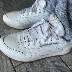 White vintage Reebok sneakers